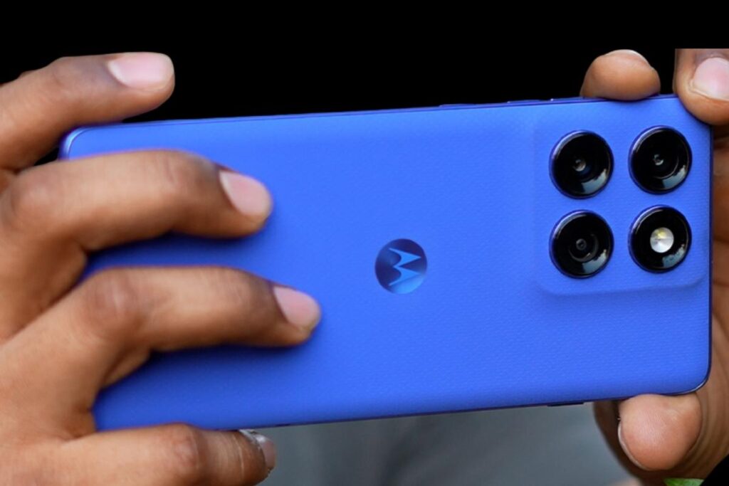 best camera phone under 30000