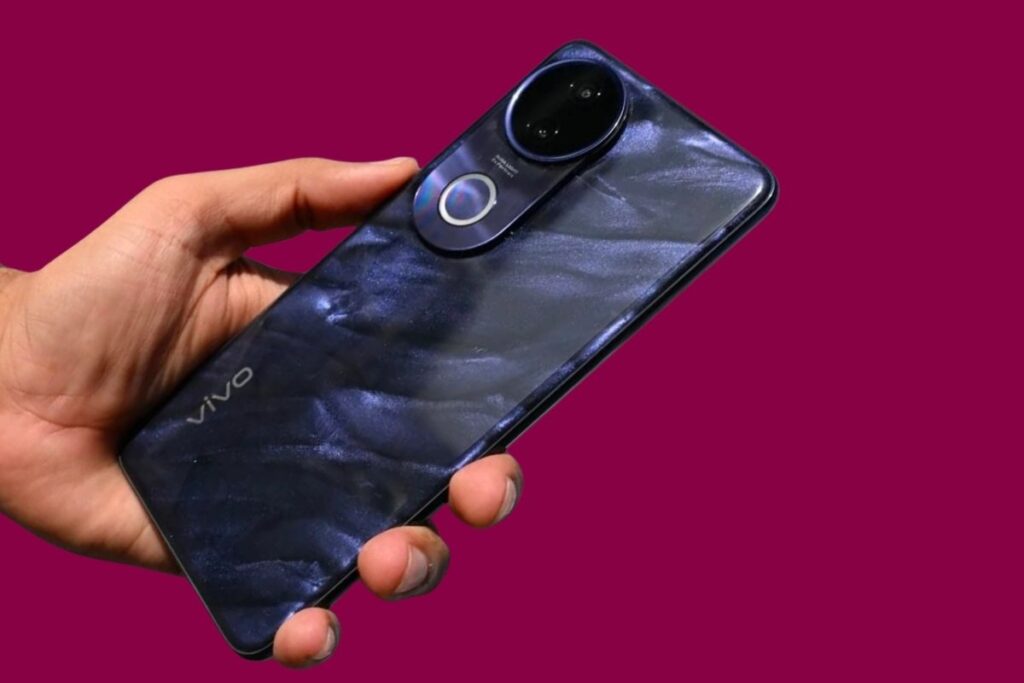 best camera phone under 30000